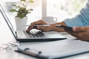 The Ultimate Guide to Choosing the Right Cloud Hosting Provider for Your Business